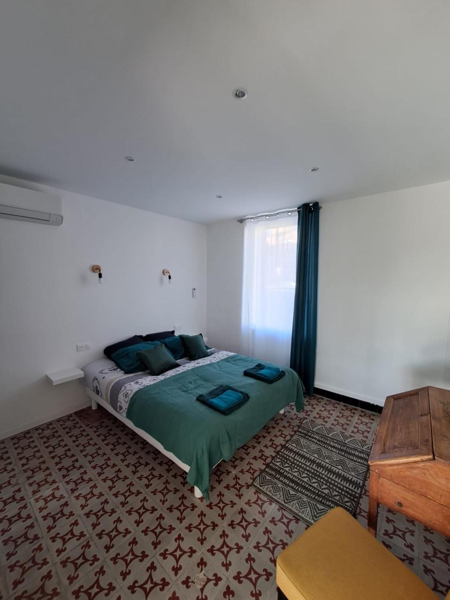 La Petite Maison Des Boettes Hébergement de vacances *